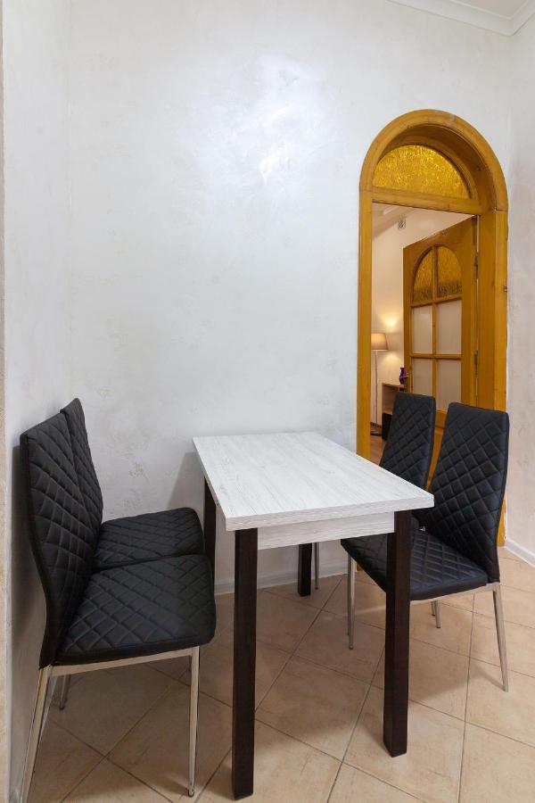 Leogrand Apartments Panteleimona Kulisha 27 Leopoli Esterno foto