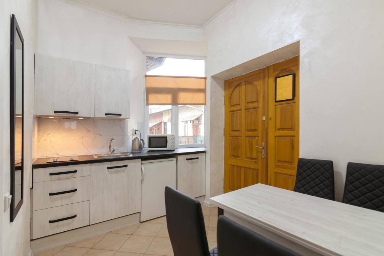 Leogrand Apartments Panteleimona Kulisha 27 Leopoli Esterno foto