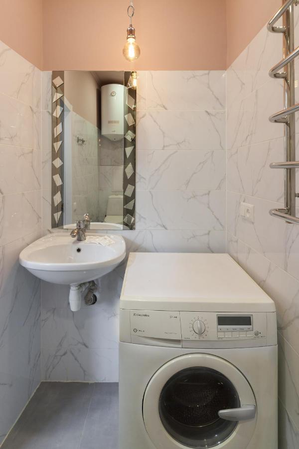 Leogrand Apartments Panteleimona Kulisha 27 Leopoli Esterno foto