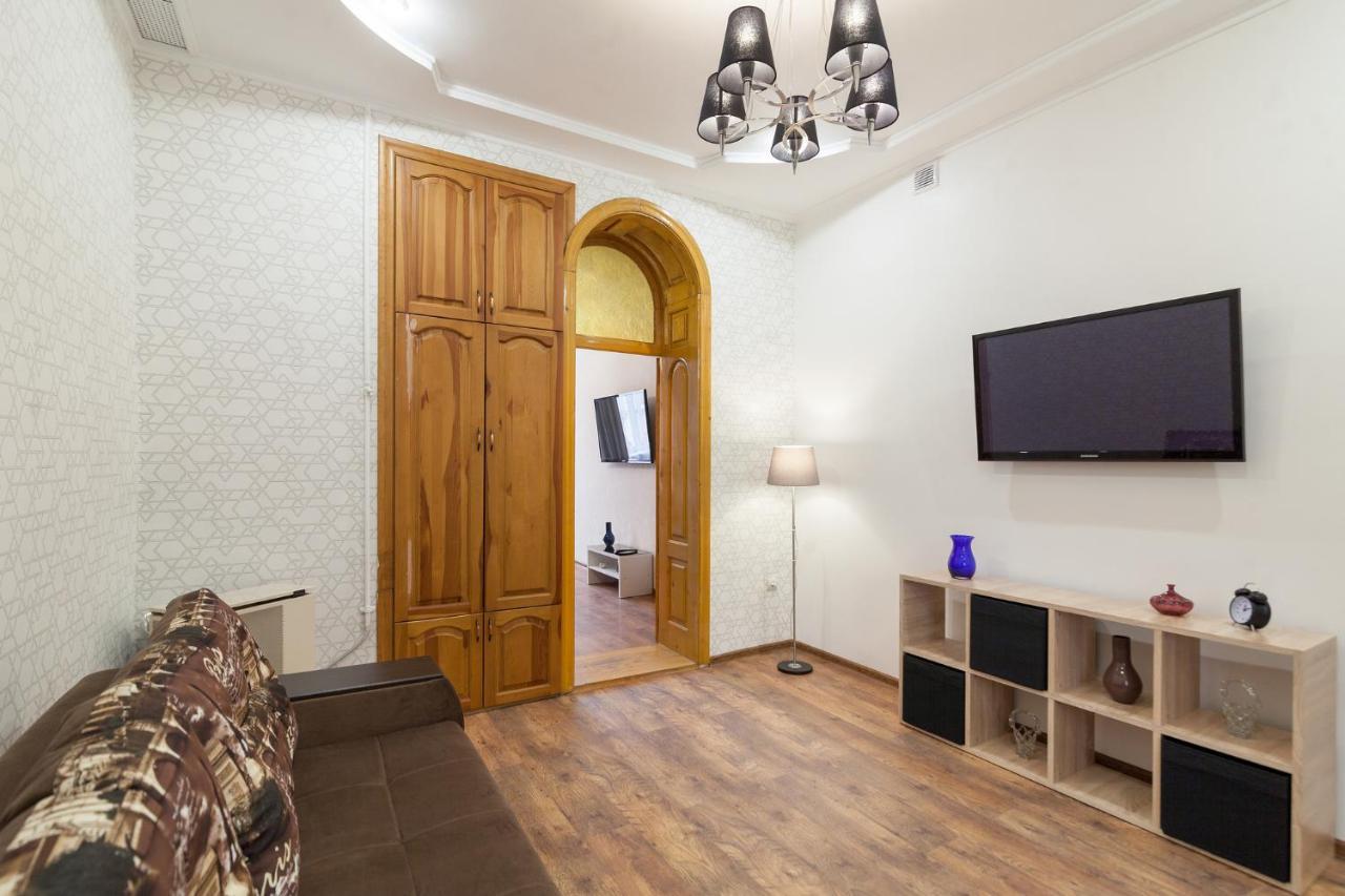 Leogrand Apartments Panteleimona Kulisha 27 Leopoli Esterno foto