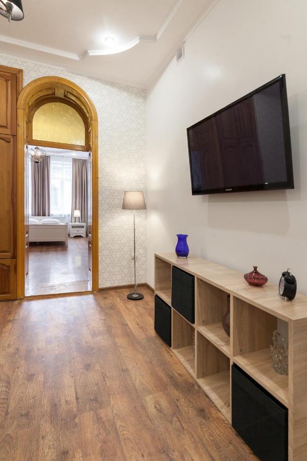 Leogrand Apartments Panteleimona Kulisha 27 Leopoli Esterno foto